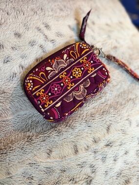 Vera Bradley Purple Floral Quilted Wristlet #1091